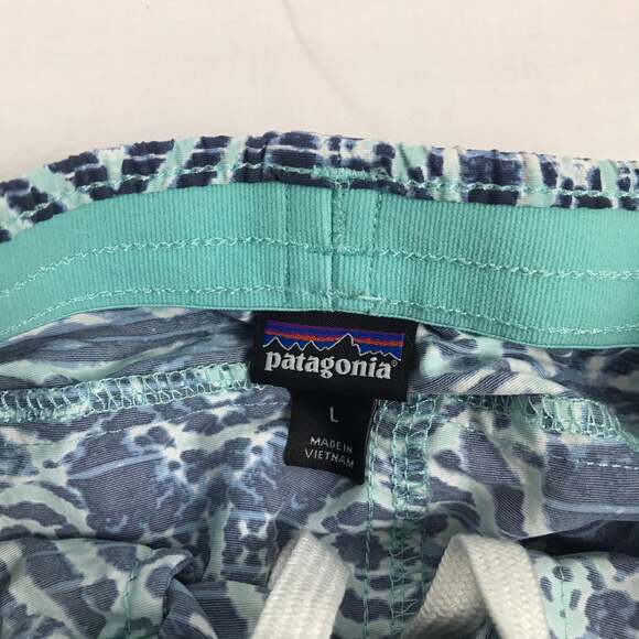 Patagonia‎ worn wear shorts large - Picture 2 of 6